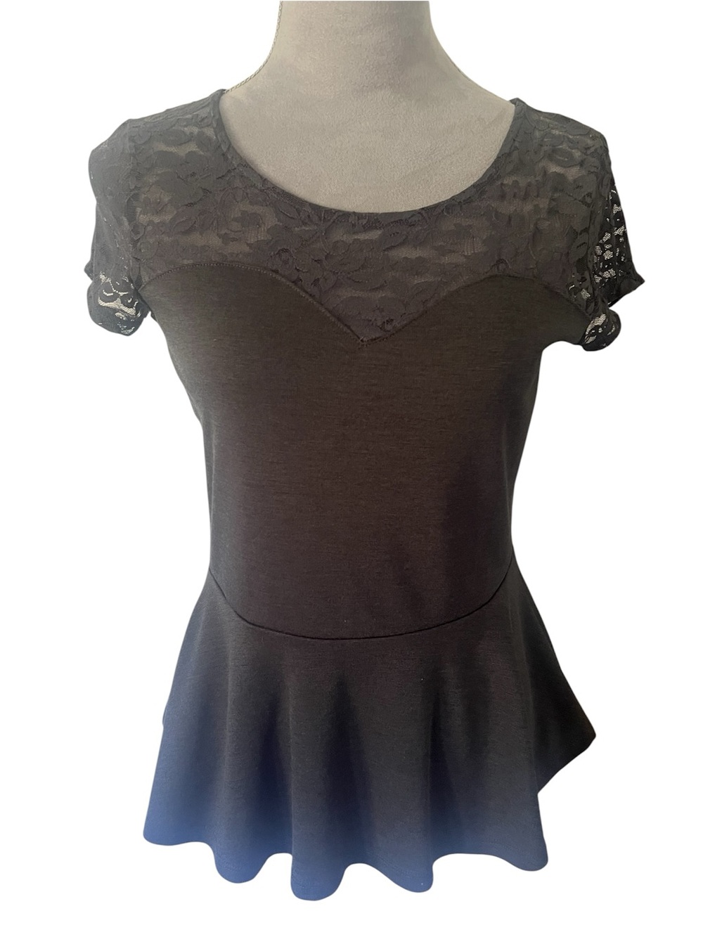 Women's dark Gray Lace Yoke Peplum Top